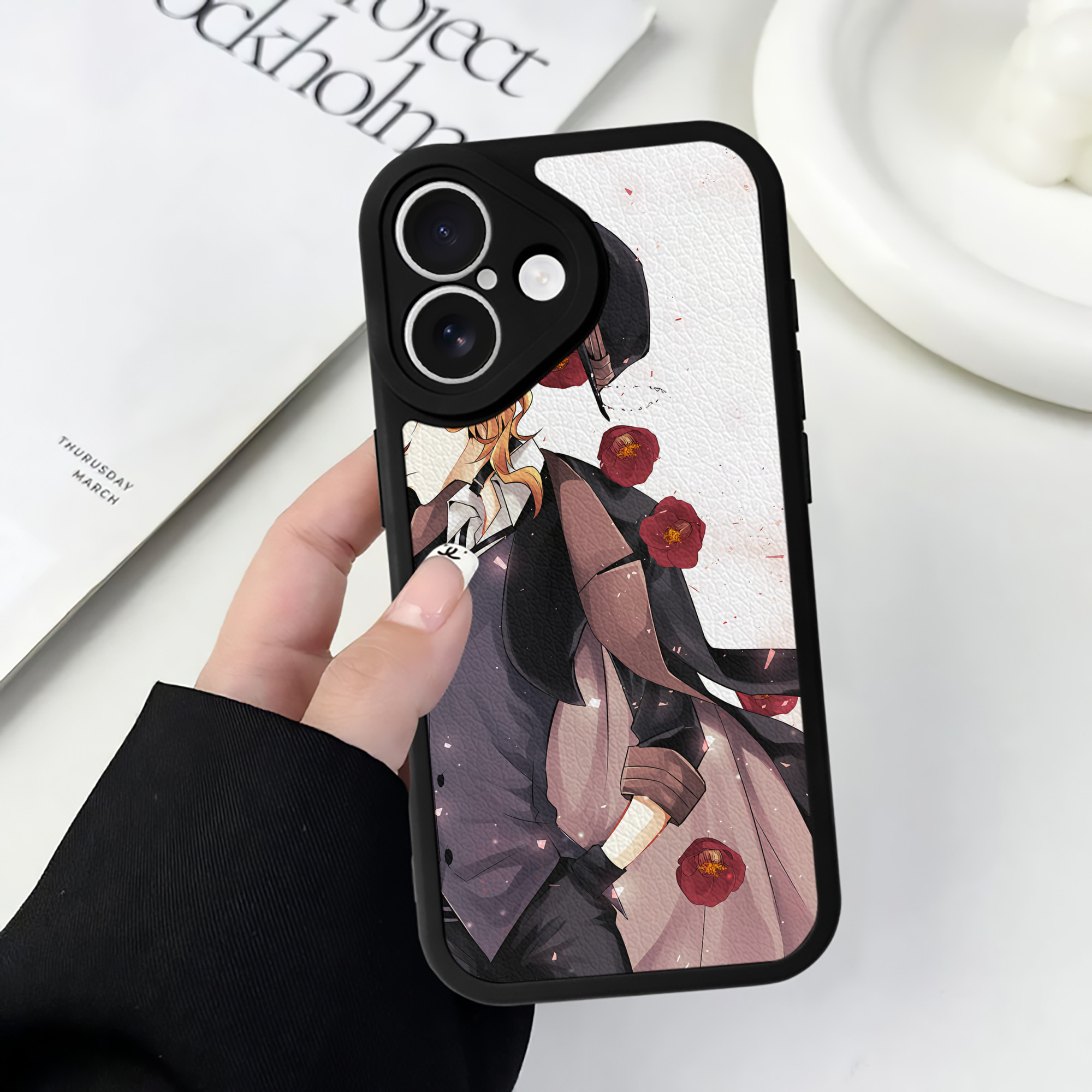 （画像用） 文豪ストレイドッグス Bungo Stray Dogs 【iPhone 16シリーズ対応】シリコンスマホケース（レザー調） 材質：シリコン